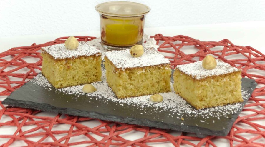 TORTA MORBIDA ALLE NOCCIOLE SENZA FARINA